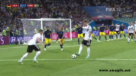 Germany-vs-Sweden-2018-FIFA-World-Cup-Russia-Toni-Kroos-Free-Kick-Goal-Replay-1