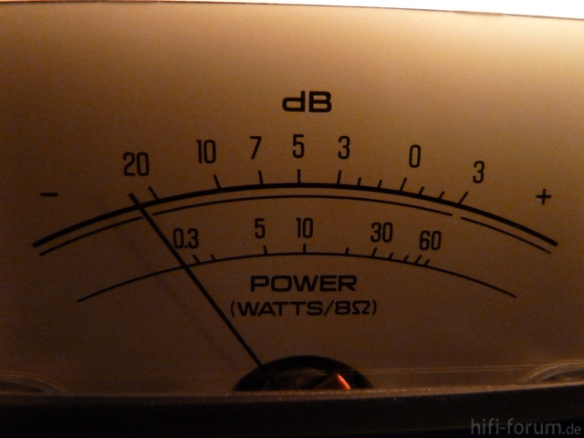 Technics SU-7300 VU-Meter