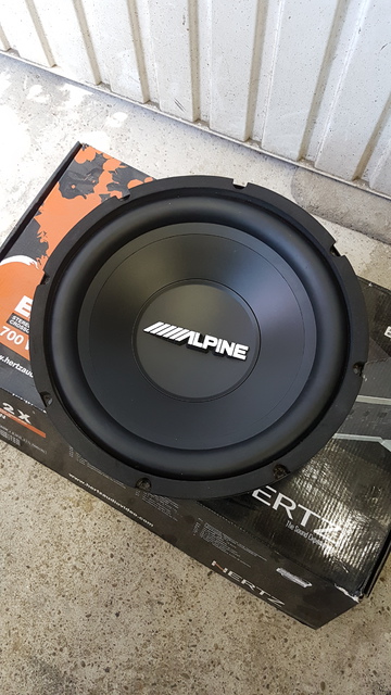 Alpine Woofer