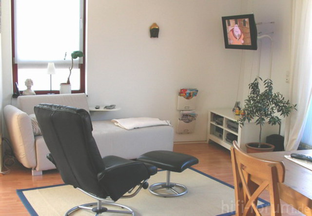 Mit Seilen von der Decke abgehängt. | heimkino, surround | hifi-forum