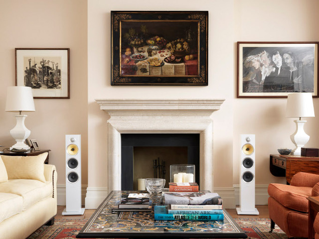 BowersWilkins White CM8 Wide Life Feature