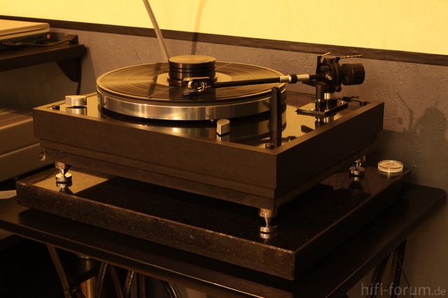 Thorens TD 146