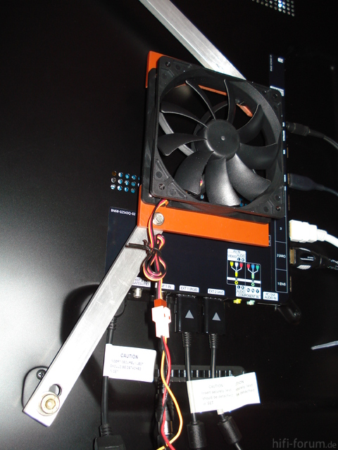 120mm-Fan An UE46C7700