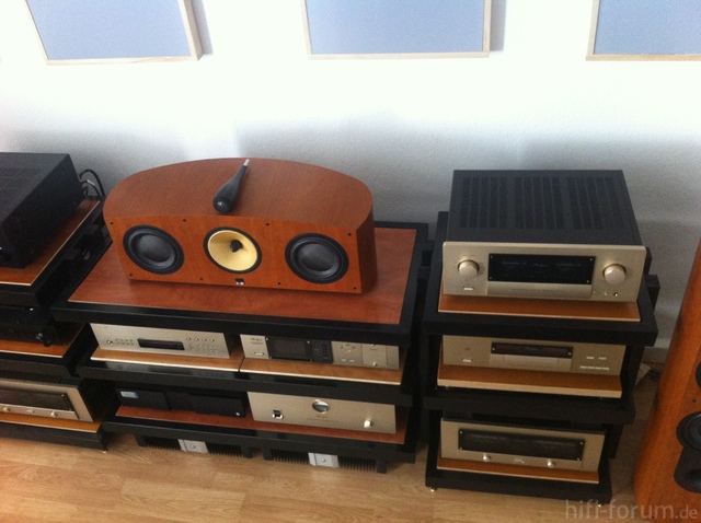 Accuphase