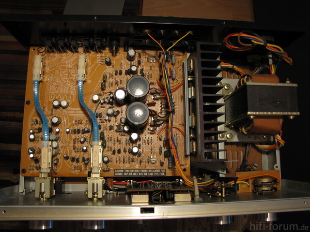 Marantz 1050