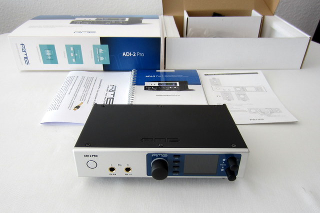 RME ADI-2 Pro - Ansicht Lieferumfang II