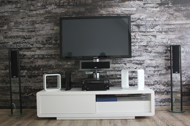 Bilder eurer wohn & heimkino anlagen, allgemeines hifi forum ... Wohnzimmer steinwand