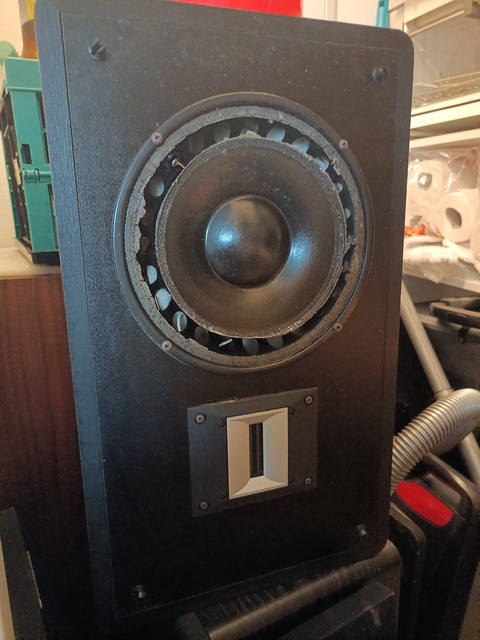 17086065984962633015050557738353