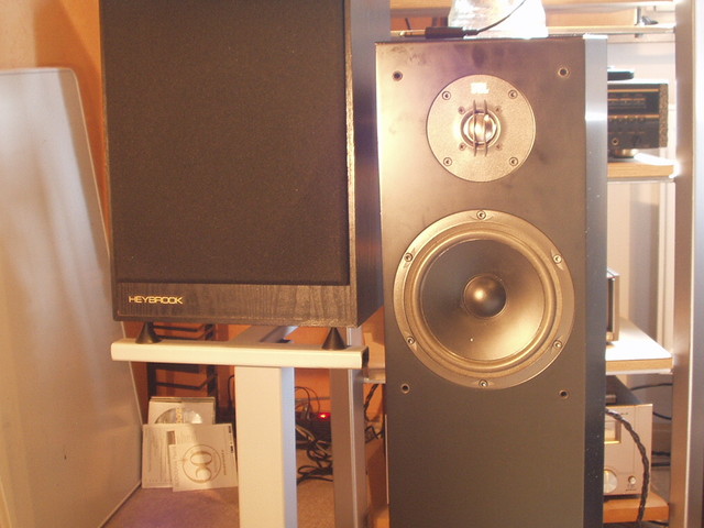 JBL XTi40 001