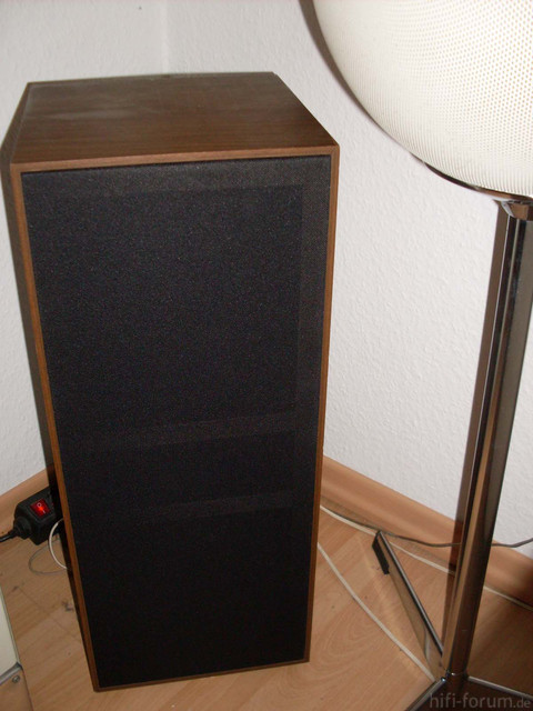 Grundig Bassbox 402a