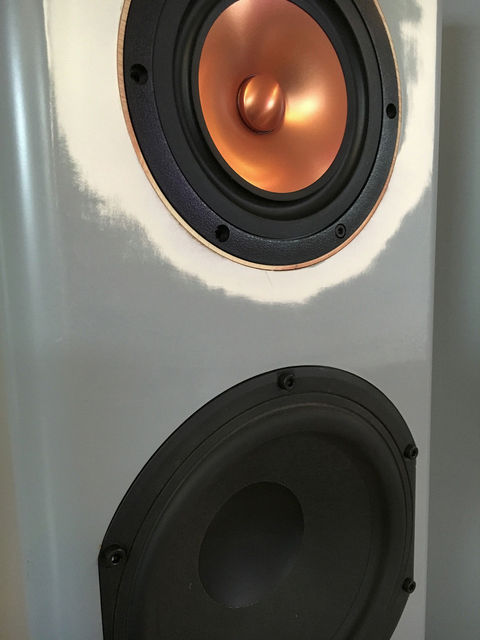 S L1600b