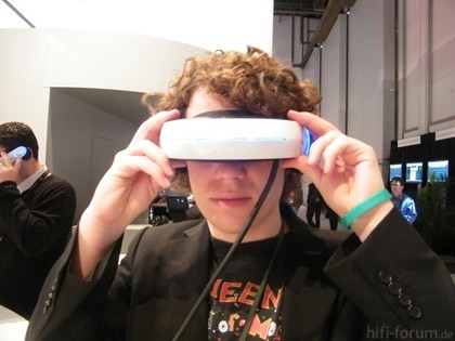 Hands On Sony Oled 3d Headset Review 2