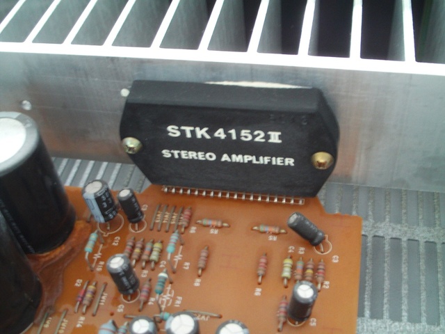 Akai Amplifier