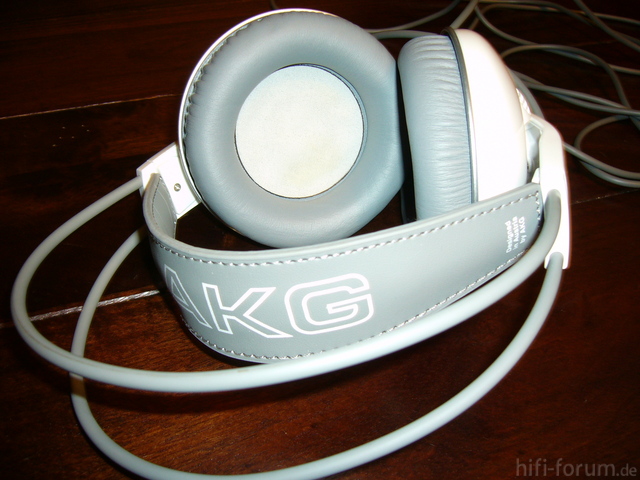 AKG K530