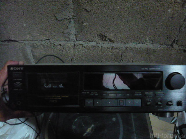 Sony 750ES
