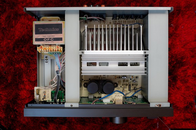 Technics Stereo Integrated Amplifier SU-V660 Ausstellungsstck