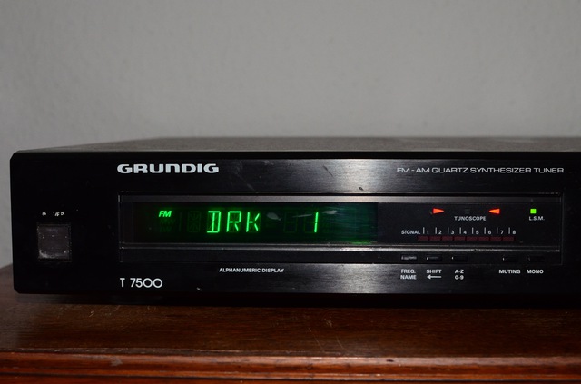 Grundig T7500