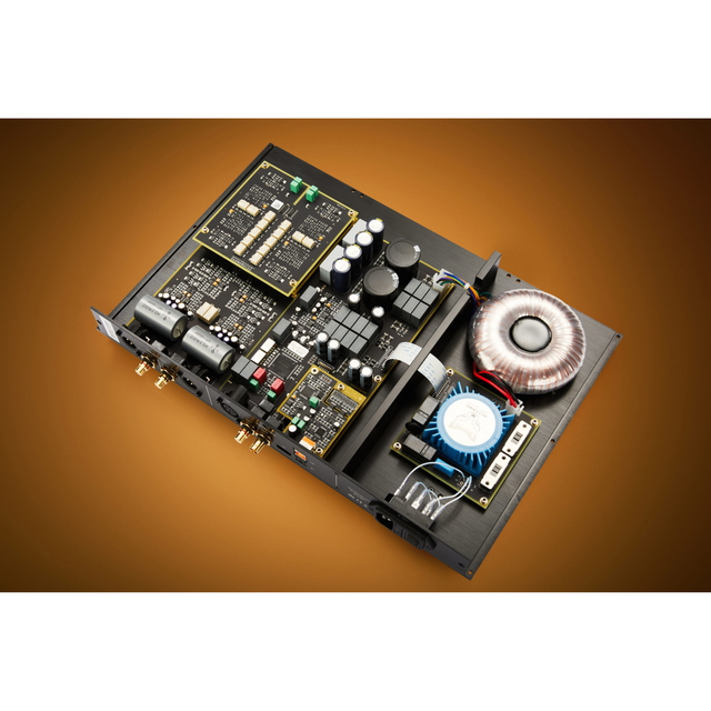 holo-spring-3-r2r-dac-dsd-1024-pll-preamp-4