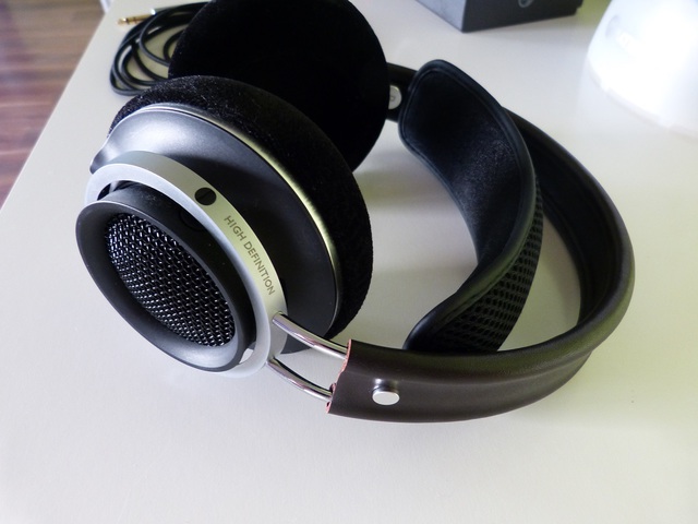 Philips Fidelio X1