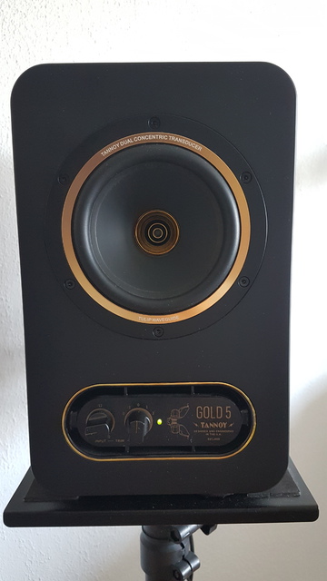 Tannoy Gold 5 (frontal)