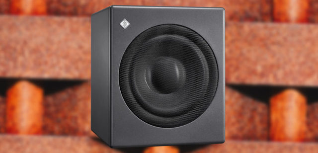 Kh 750 Dsp Left Neumann Studio Subwoofer Aufmacher 730x352