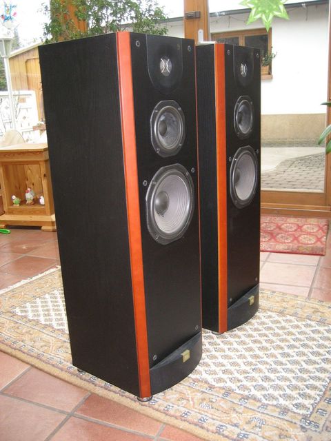 JBL L80