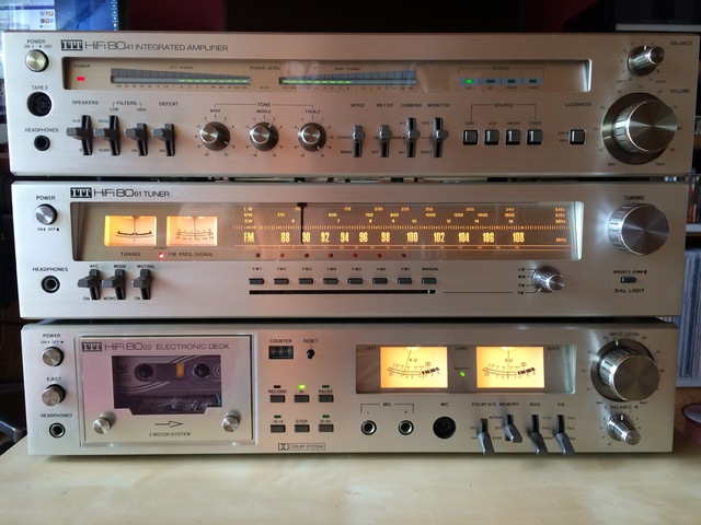 ITT HiFi 8041 Verstrker ITT HiFi 8061 Tuner ITT HiFi 8022 Tapedeck