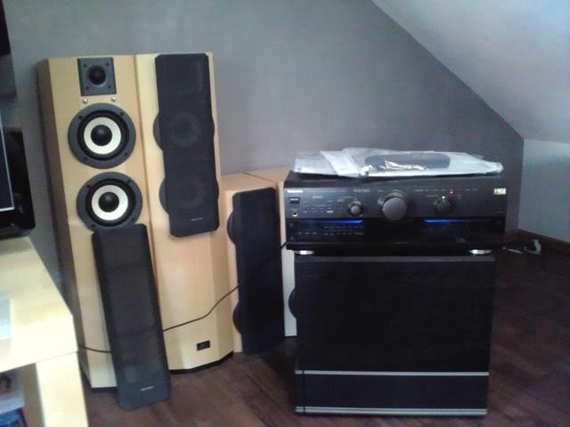 Receiver SA-AX7, 2 Standlautsprecher SB-CA21, 3 Surround Boxen SA-CA11 und Passiv-Subwoofer SB-W500. Volle Doku vorhanden.