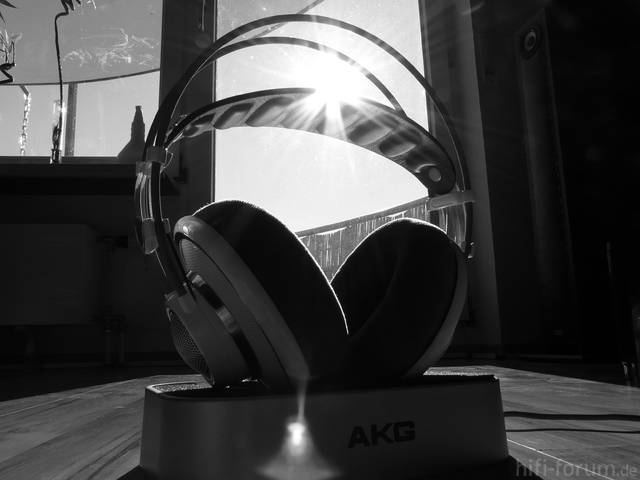 AKG K701