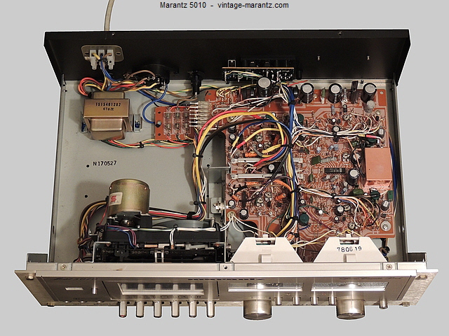 a_Marantz_5010_Inside