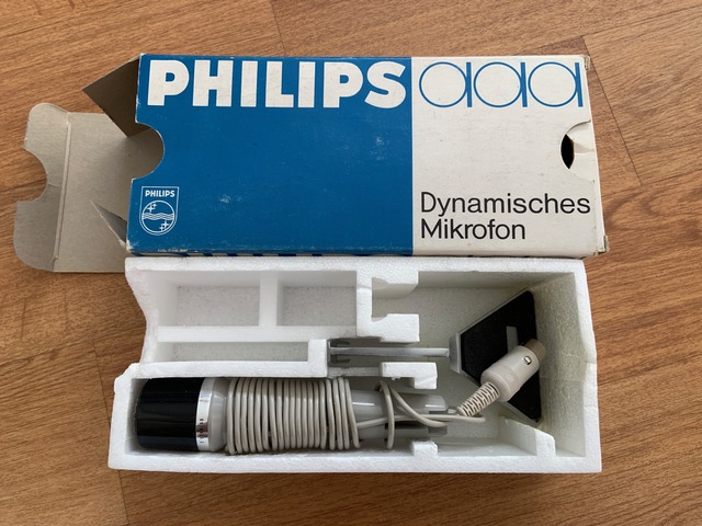 Philips T 1700