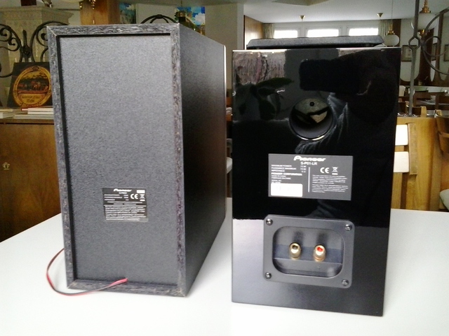 S-PM32 & S-P01-LR Speaker Back