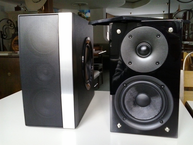 S-PM32 & S-P01-LR Speaker Front