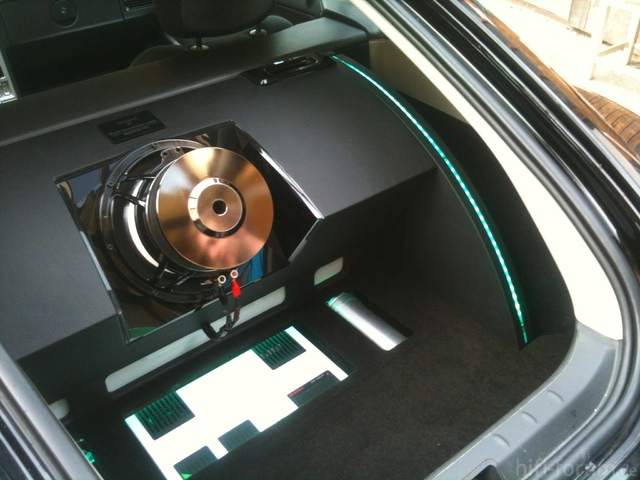 Chrysler Crossfire Carhifi 