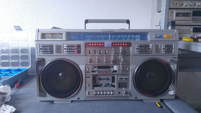 Conion C100, Helix, Clairtone 7980, Sharp GF 777, Sharp GF 9000