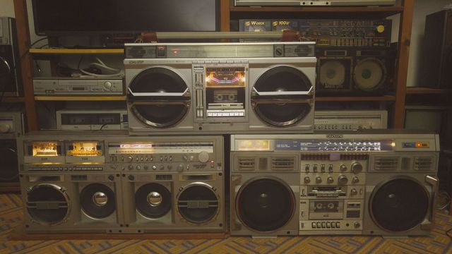 Conion C100, Helix, Clairtone 7980, Sharp GF 777, Sharp GF 9000