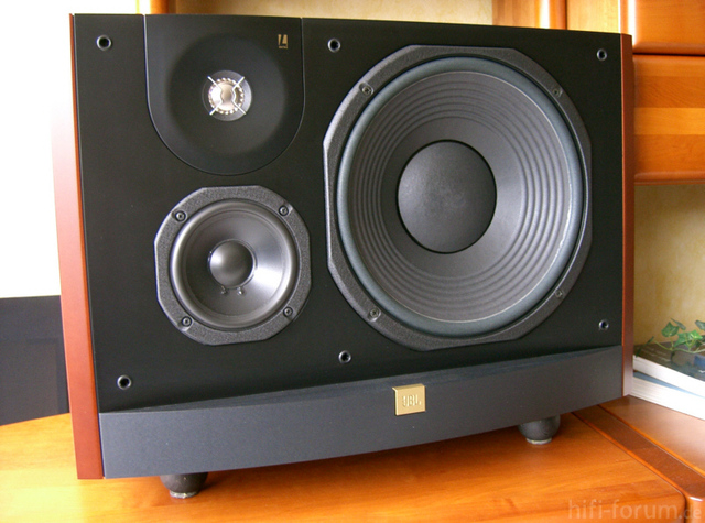 JBL L90 3