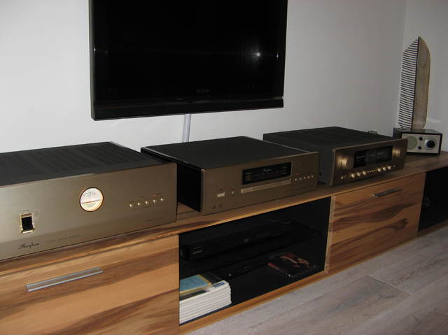 Accuphase PS-510, DP-600 Und E-250