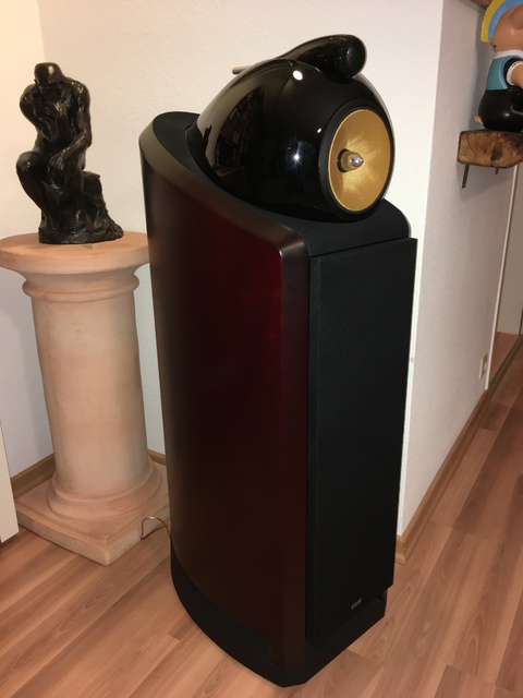 B&W Nautilus 802