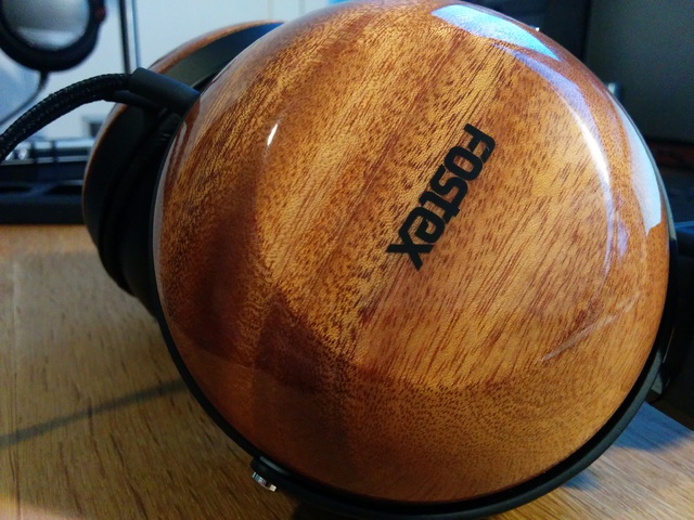 Fostex TH-X00