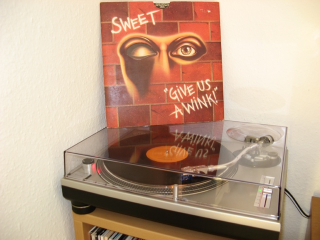 Sweet - Give Us A Wink