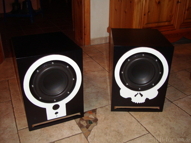 Bau 10, Fertige Subwoofer