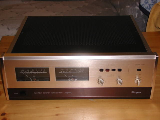 Accuphase P-300L