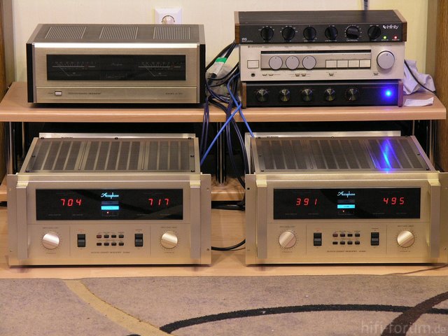 Accuphase P-600 bei 