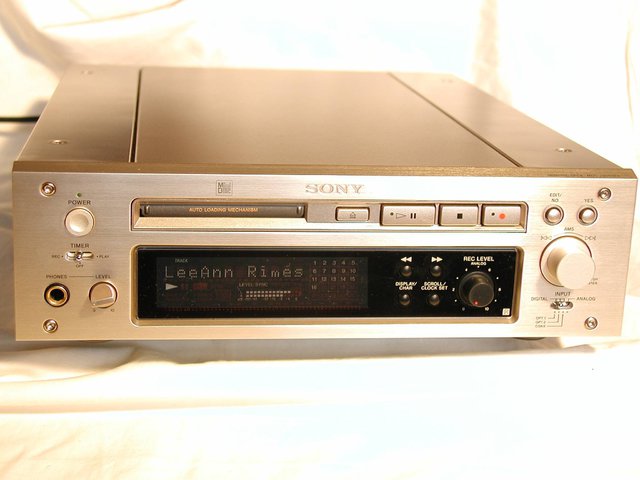 Sony MDS-J3000ES