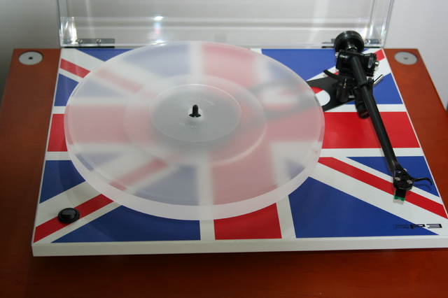 Rega RP3 Union Jack Mit Acrylteller