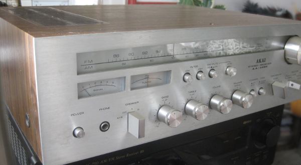 akai aa1030