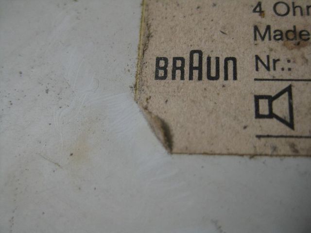 braun aufkleber detail 2