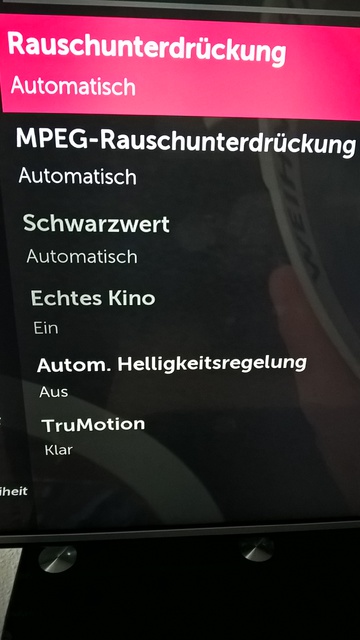 LG 65UH6159 Einstellungen zum TV schauen.