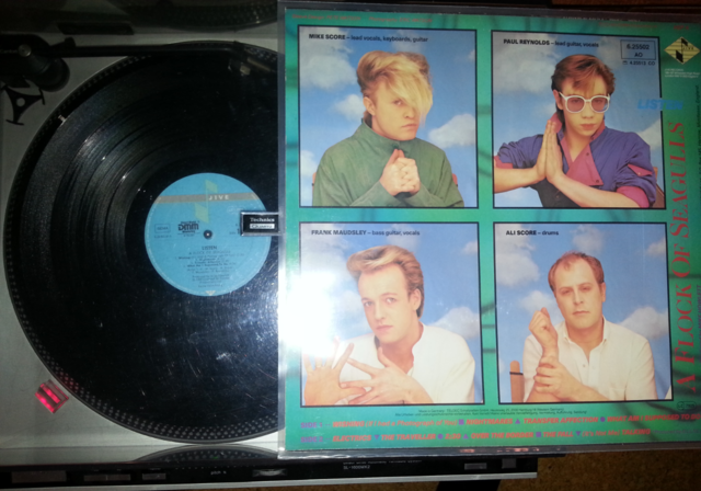A Flock of Seagulls - Listen